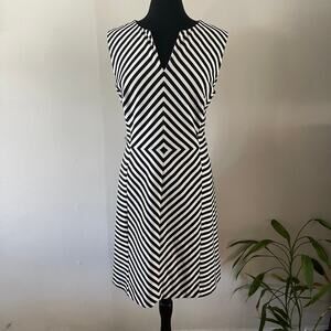 Jones New York Black White Geometric Diamond Chevron Stripe Sheath Dress 16